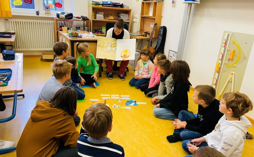 Vorlesetag an der Lorenz-Gradl-Grundschule Untertraubenbach